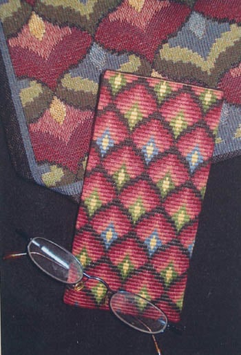 Spectacles Pocket A Bargello From Primitive Traditions Cross Stitch Charts Cross Stitch Charts Casa Cenina