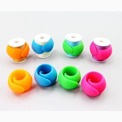 Thread spool huggers From CasaCenina - Little Must Haves - Accessories ...